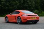 Porsche 718 Cayman 2016 года (UK)